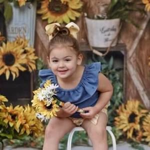 Meet your Posher, Dana